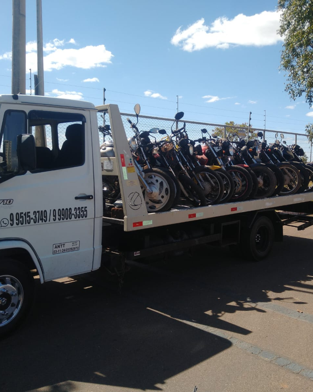 guincho-transporte-moto-multipla-auto-socorro-filhos-do-pai-df